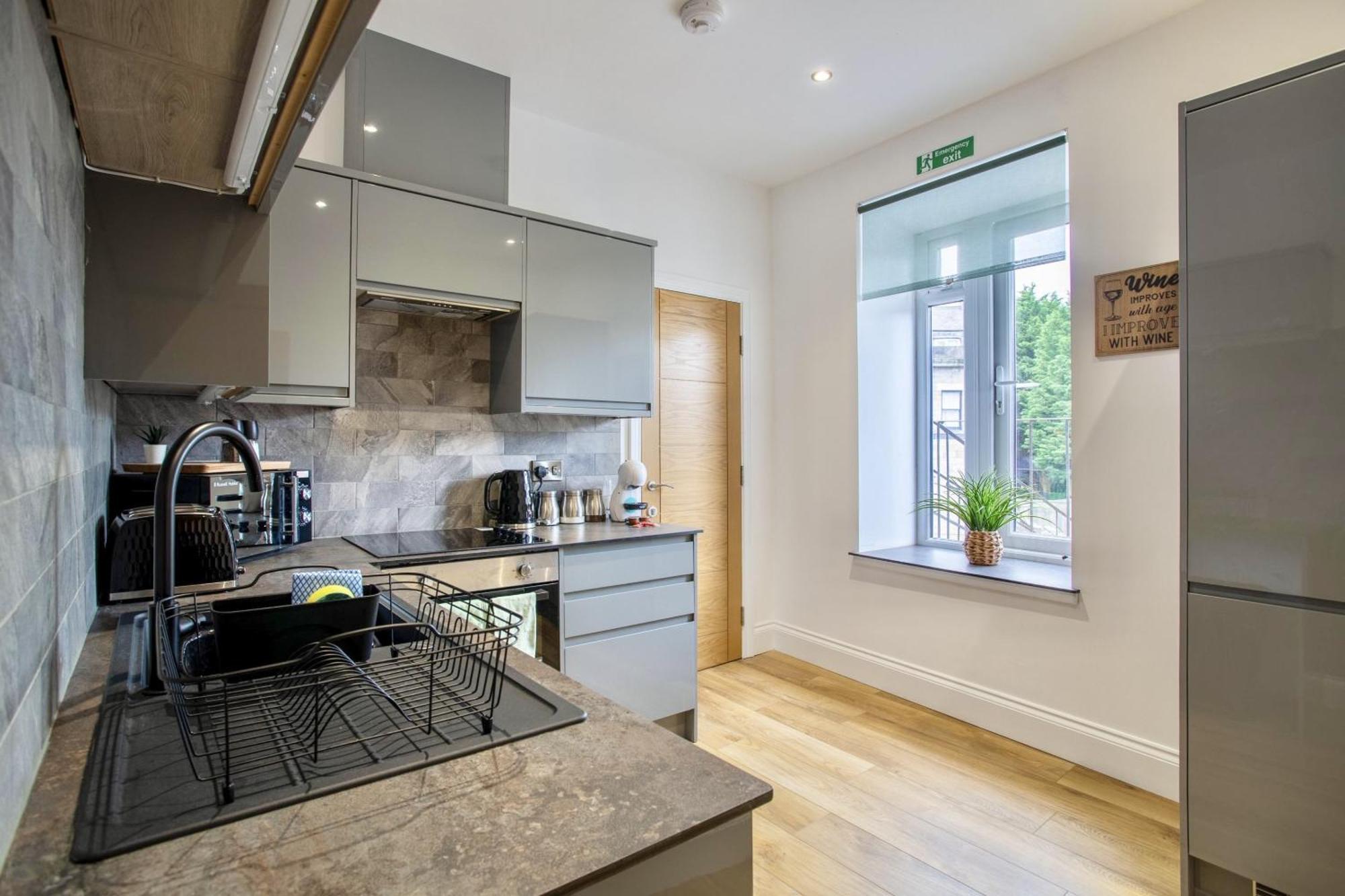 The Yorkshire Crown - Luxury Apartment - Free Parking Nearby ハロゲート エクステリア 写真